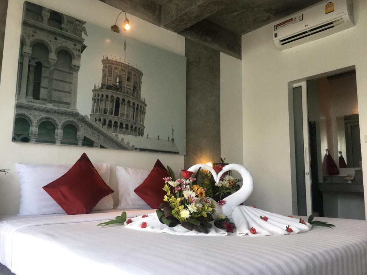 滨海前线公寓式酒店 Patong 外观 照片